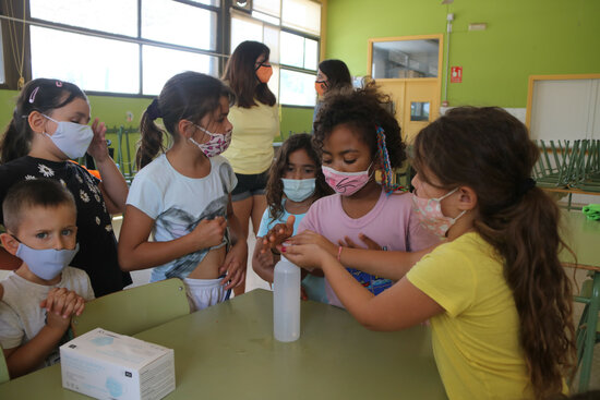 Children at a summer camp in Torredembarra (by Ariadna Escoda)